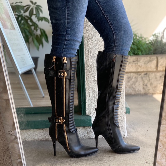 Italiana Sexy Black and Gold Heeled Moto Boot - Picture 3 of 8